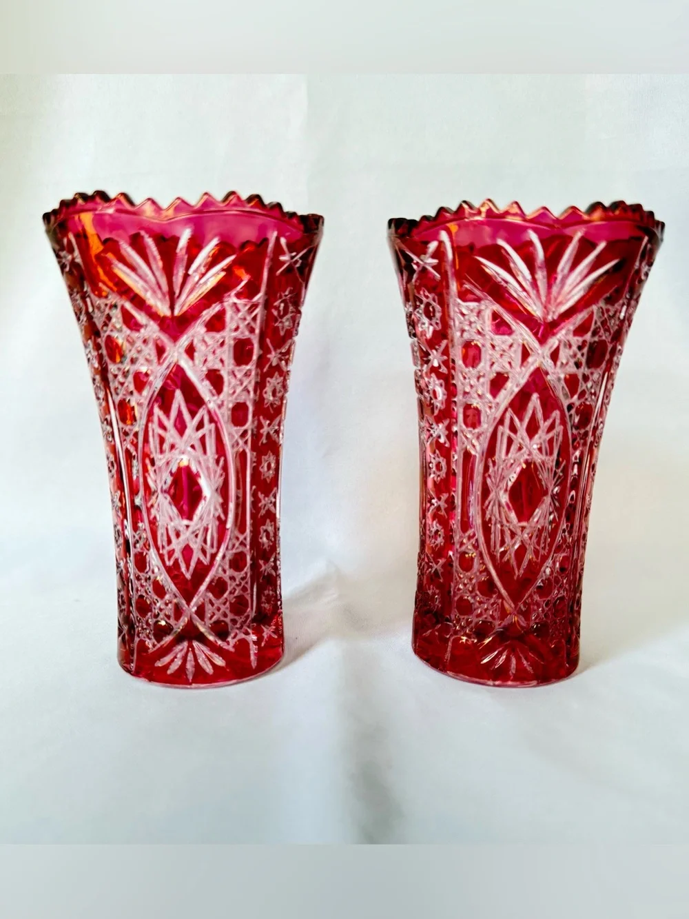 Vintage 1993 Cristal D’Arques Chesnay Rubis Cut to Clear Crystal Set of 2 Vases